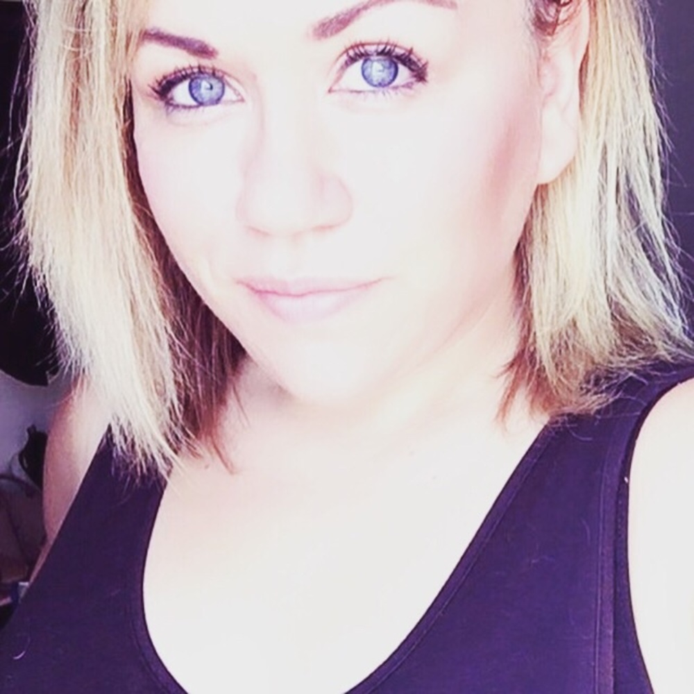 Meet your Posher, Andrea